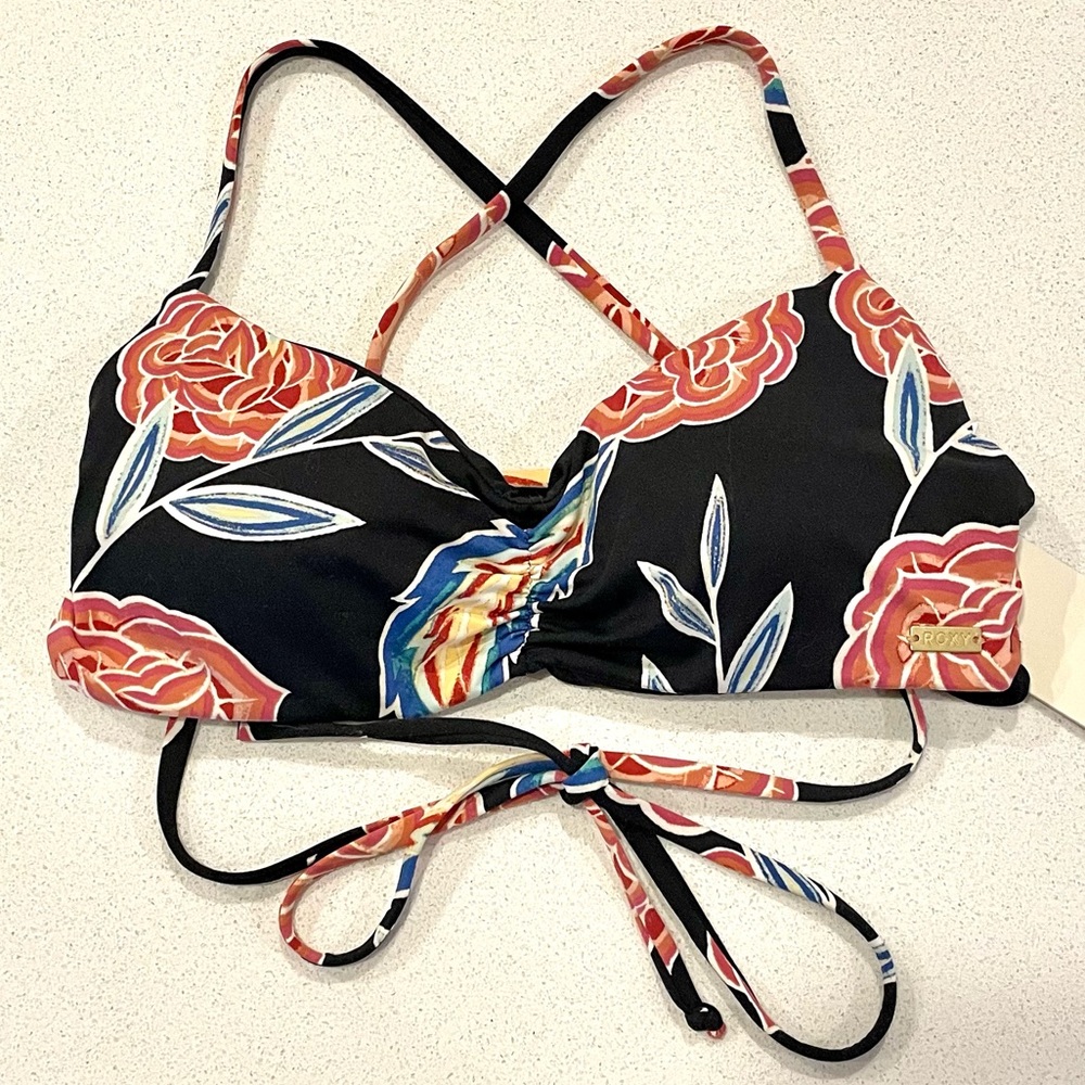 Roxy Reversible Bikini Top! Gorgeous! NWT